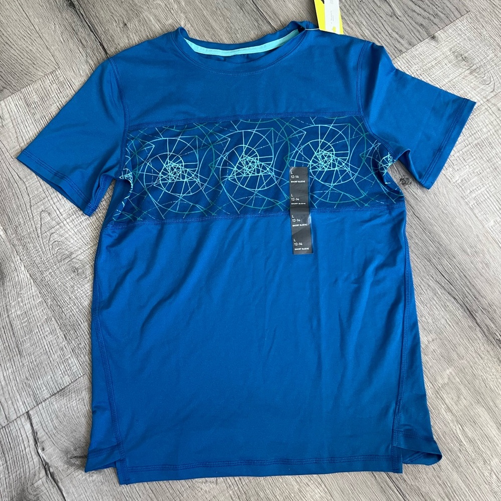 All In Motion Boys Performance Shirt - size Large 12/14 - NEW!